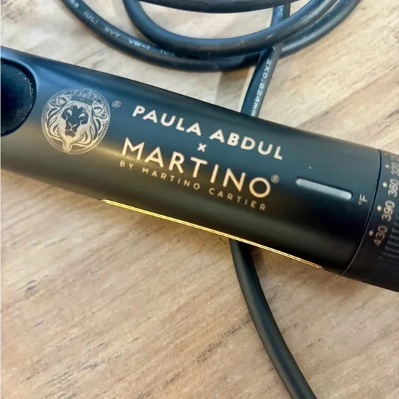 Paula Abdul x Martino by Martino Cartier Forever My Curl Curling Wand - Picture 3 of 8